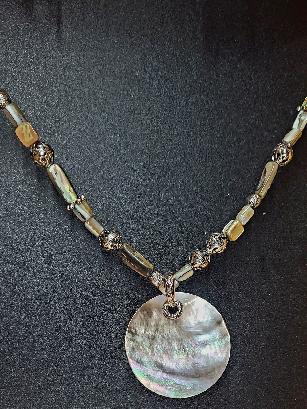 Vintage Mother of Pearl Statement Large Shell P. Ngecklace Indian Silver Beads